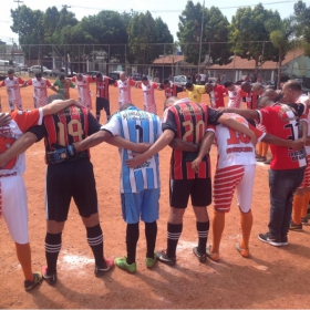 SÓ LOUCOS F.C. É O CAMPEÃO DA COPA CHAMPIONS BEIÇO 40TÃO 2018